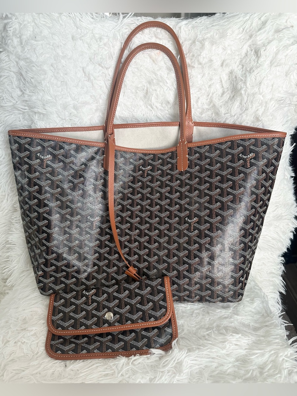 Goyard Saint Louis PM Tote Tan/Black with Pouch